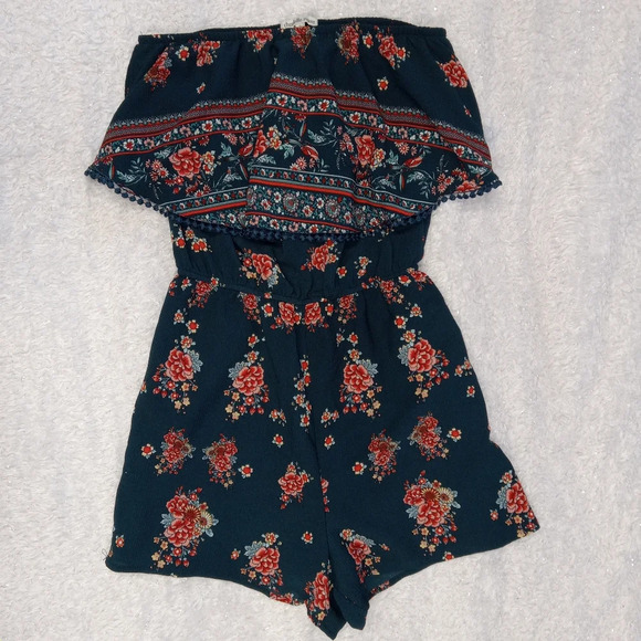 5 for $10 Charlotte Russe Dark Teal Floral Sleeveless Romper Size Small - Picture 3 of 11